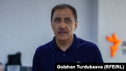 Артур Медетбеков.