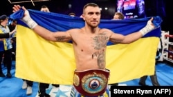 Наступний бій Ломаченка відбудеться 17 жовтня