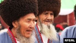 Möwlamow: "Her bir halkyň özi öz taryhyny gowy ýazýar".