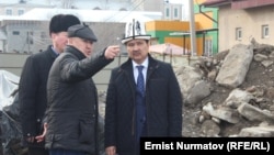 Оштун жаңы мэри Кадырбаев көпүрө курулушу менен таанышууда. 22-февраль, 2014.