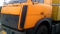 Автомобильные очереди на «границе» между Украиной и аннексированным Крымом