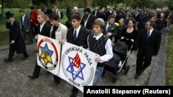 Акція з вшанування жертв Голокосту у Києві. 2012 рік