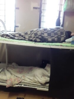 Узбекские мигранты в Центре временного содержания иностранцев в городе Егорьевск.