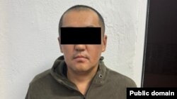 Кармалган шектүү.