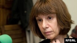 М.Липман: Янукович өзүнүн орой аракеттери менен араң турган балансты бузду. 