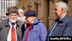 Рабит Батулла, Марсель Галиев һәм Вахит Имамов Шигърият бәйрәмендә, 2019 ел