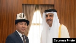Элчи Нуран Ниязалиев жана Катардын эмири, шейх Тамим бин Хамад Аль-Тани