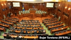 Poslanici LVV-a i predstavnici nevećinskih zajednica tokom sjednice 19. novembra.