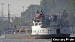 Затонувший танкер "Волгонефть-212", архивное фото