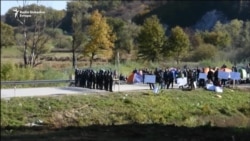 Migranti zahtijevaju da se otvori granica prema Hrvatskoj