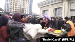 Tajikistan,Dushanbe city, people in "Mehrgon" market, 5March2020 