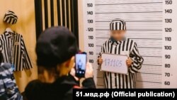 Дети в арестантских робах из Мурманска