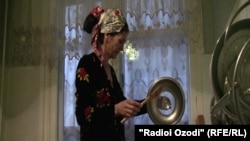 Аноргул бинобар бебарқӣ ҳоло дар Душанбе иҷоранишин аст.