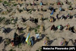 După masacrul de Bucea, mai multe state europene au expulzat sute de diplomați ruși în semn de protest față de crimele de război comise de Rusia în Ucraina.