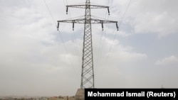 آرشيف، یک پایه برق وارداتی افغانستان