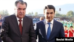 Эмамалі Рахмон з сынам Рустамі