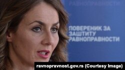 Poverenica za zaštitu ravnopravnosti Brankica Janković zatražila je od svih učesnika u izborima da poštuju Ustav i zakon