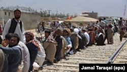 پاکستاني حکومت او یو اېن اېچ سي ار لسګونه زره کډوال په ۲۰۱۷ز کال کې رجسټر کړل. انځور - ارشیف