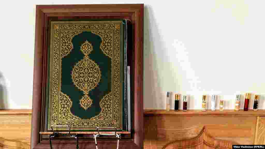 Camide 2013 senesi rekonstruktsiyadan soñ kene cuma namazını qıldılar