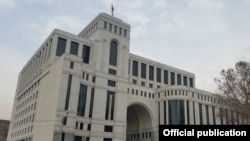 Արտգործնախարարության շենքը Երևանում, արխիվ