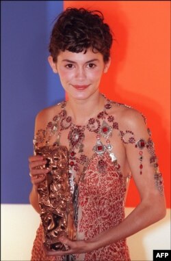 Одри Тоту през 2000 г.