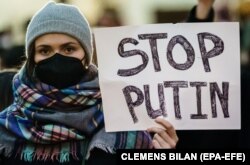 აქციის მონაწილე გერმანიაში, 22 თებერვალი.