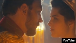 "Матильда" киночуьра сурт: паччахь Николай II а, цуьнан езар Матильда Кшесинская.