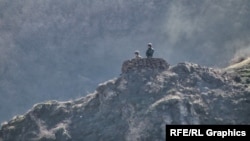 Азербайджанские военные на границе с Сюникской областью Армении 