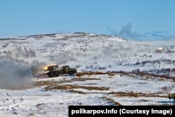 მე-200 ბრიგადის ტაქტიკური წვრთნები პეჩენგაში, რუსეთში