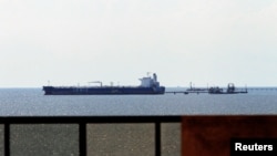 Venesuela sahili yaxınlığında neft tankeri