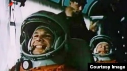 Юрий Гагарин, Герман Титов и Григорий Нелюбов