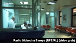 Nezadovoljstvo, ali i loša organizacija pogađaju i pacijente, a uskoro - poručuju ljekari - neće imati ni ko da ih liječi