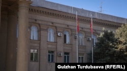 Дом правительства КР.