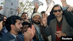 Mir Shakilur Rehman (right) in a 1999 photo