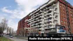 Зградата кај Мајчин дом во Аердром, скопје