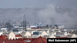 تصویر آرشیف: انفجار تاریخ ۲۶ اگست سال ۲۰۲۱ در میدان هوایی کابل 