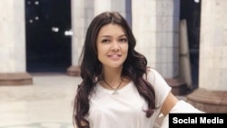 Элнура Алканова