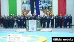 В Таджикистане состоялась церемония запуска первого агрегата Рогунской ГЭС.