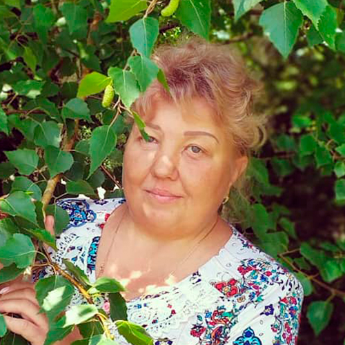Елена Попова