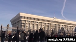 Салянованы колдоп чыккандар