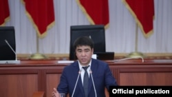 Жанарбек Акаев.