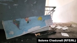 ასე გამოიყურება 22-ე სკოლის ბოლო სართული, სადაც სასწავლო პროცესი რამდენიმე დღის წინ შეწყდა