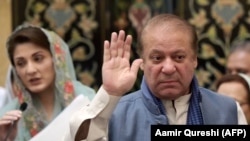 نواز شریف او د هغه لور مریم نواز 