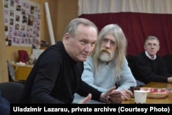 Лазараў на сустрэчы з Уладзімерам Някляевым, архіўнае фота