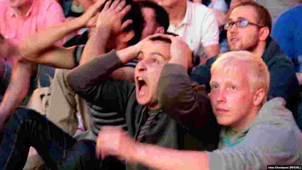 Russian football fans watch the final in Moscow's Gorky Park.