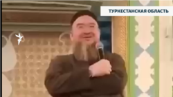 В Казахстане разгорелся скандал из-за видео, где дети массируют ноги наставнику в медресе