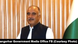 د خيبر پښتونخوا پخوانی ګورنر شاه فرمان. انځور له ارشيفه