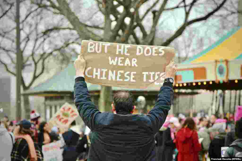 "Але ў яго кітайскія гальштукі!"