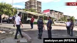 Попавший в ДТП троллейбус, Ереван, 28 сентября 2017 г․