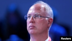 ფოტო არქივიდან. კირილ დმიტრიევი